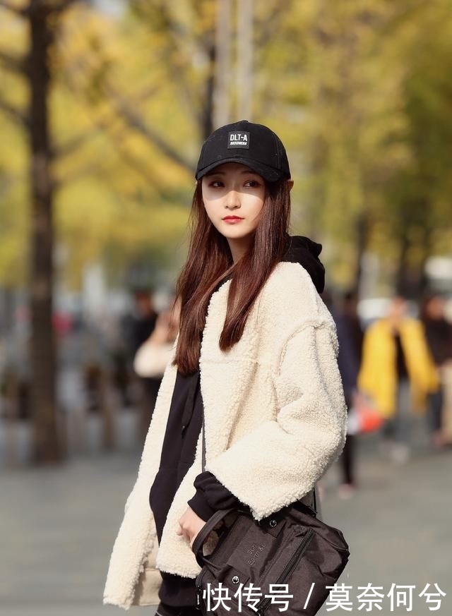  小姐姐：马上要上班了，和小姐姐们一起玩转彩发，靓丽造型打破春季沉闷