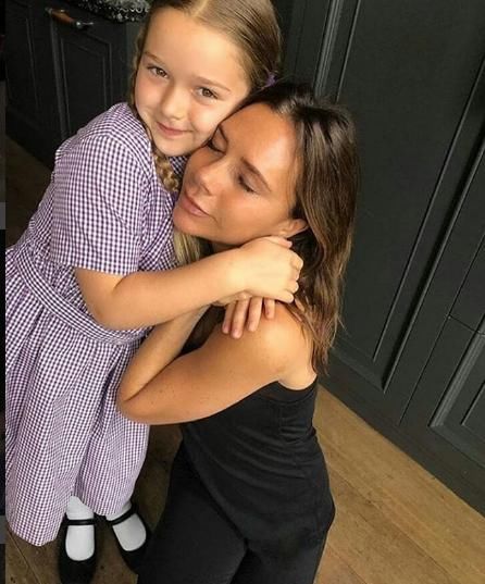 贝嫂不愿小七今后穿高跟鞋，她担心哈珀的脚像自己，变得非常难看