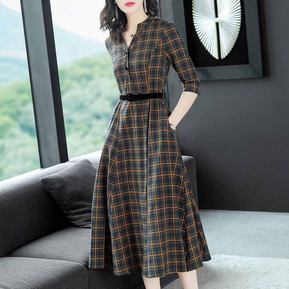 9月出炉了一波中高档秋裙，洋气又大方，建议四五十岁女人常穿