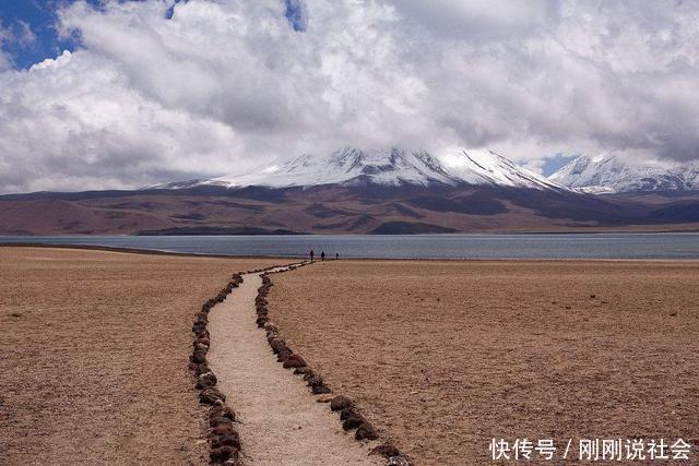 地球上最干旱的地方，百年几乎没下过一滴雨