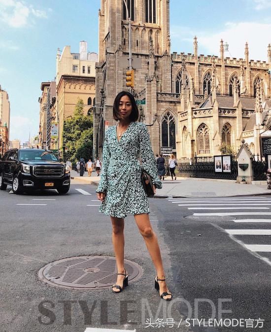 “一字带”凉鞋修身又凉快,赶快穿起来!