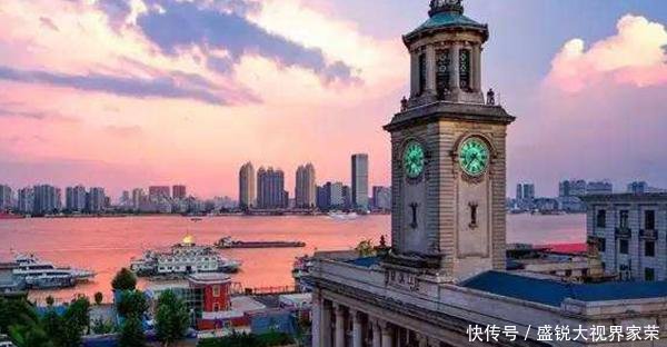 中国长江流域十大城市排行榜，武汉第四、第一名是国际化大都市！