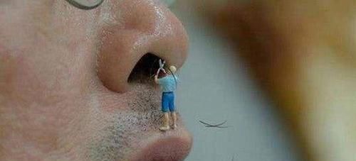  鼻毛的作用：鼻毛太长冒出来了，很难看，能用手拔掉吗？给你4个理由参考