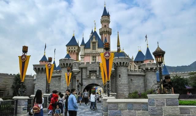 上海迪士尼:游客为何偏要带食物饮料进园,看看这些数据就知道了