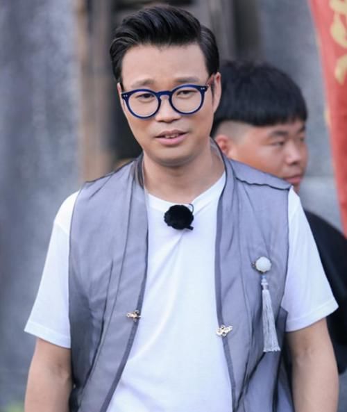  『平辈』他是侯派相声的传承人，和郭德纲平辈，如今却成为了电影大咖