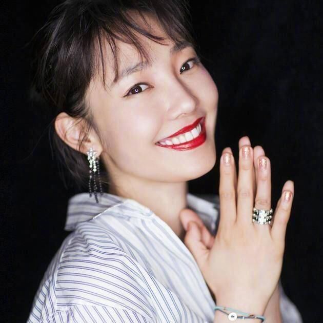 白百合出轨事件后又现风波，传与小鲜肉彻夜K歌未归，工作室回应