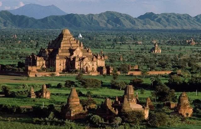 这个东南亚穷国，国民生活却很幸福，游客：看当地农村就知道了