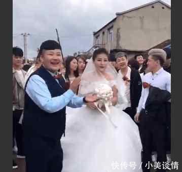 90后小伙花35万彩礼娶回独生女,网友:伴娘给我