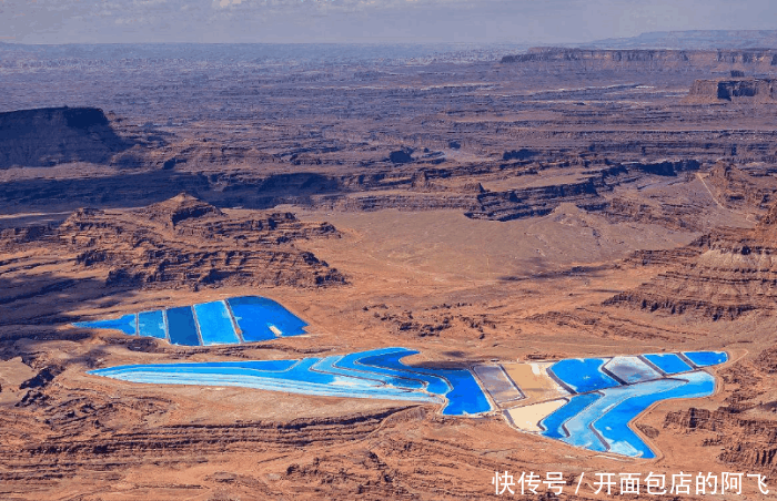 新疆沙漠中突然出现湖泊，有10350km2，水是从哪儿来的？