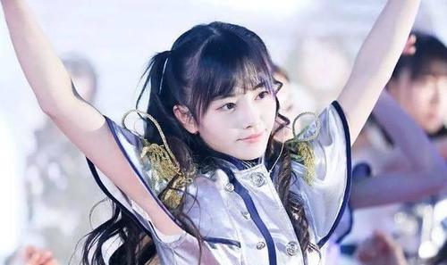 女神鞠婧祎扎起双马尾后,充分诠释了什么叫做“可爱”