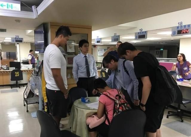 台媒证实张惠妹前男友已办理离婚手续,女方14字怼前夫无耻行径