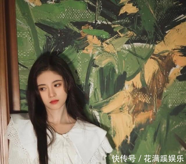  不再：领跑早春的时髦娃娃领，穿上它不止可爱，也能让你的装扮不再普通