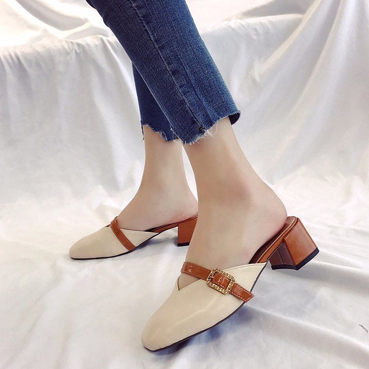 哎呀!快啦一饱眼福吧,怪不得大家都流行这样穿,真的有女人味