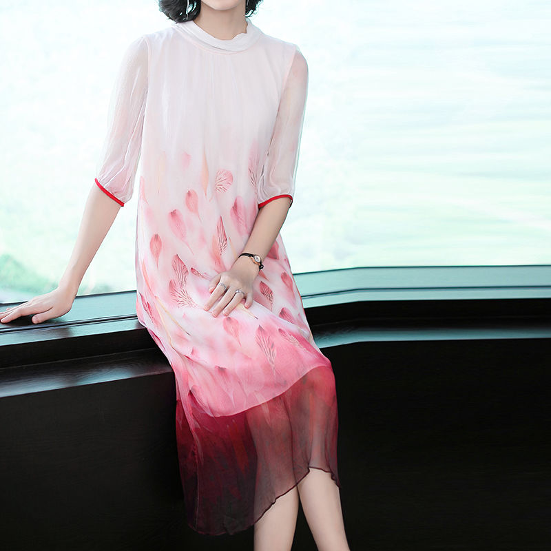 这裙子显贵却不太贵，43岁老婆买5件，搭配高跟鞋穿，绝美