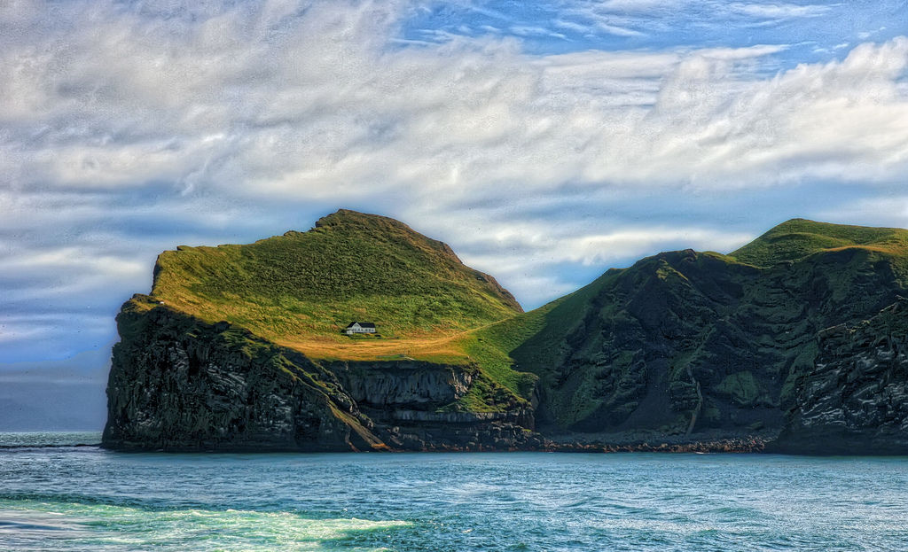 全球最孤独的房子，独占一座46万平方米的小岛，你敢去住吗?