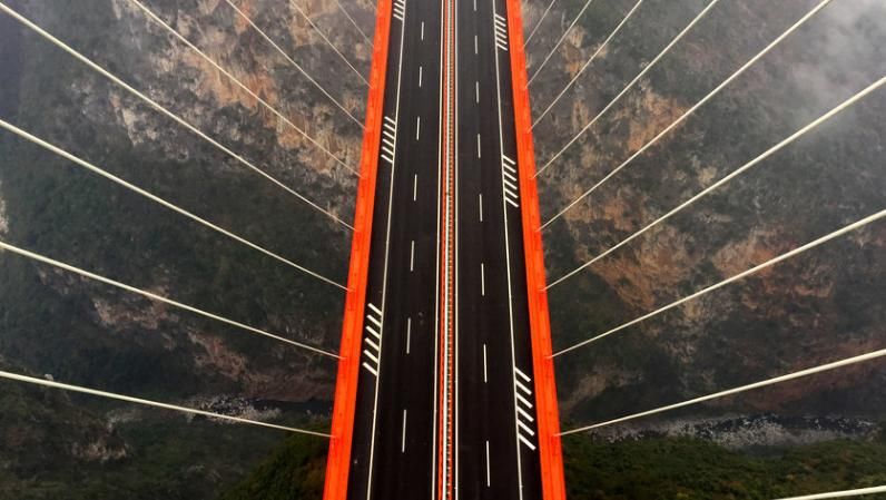 「北盘江大桥」让国人最为骄傲的“世界第一高桥”,突破了众多老外的不可能