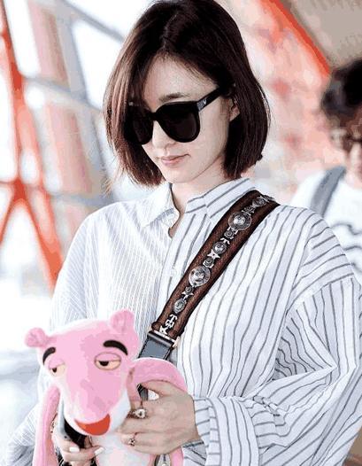 林更新否认已婚没用, 王丽坤婚戒已经戴上, 网友: 刚过完七夕就耐