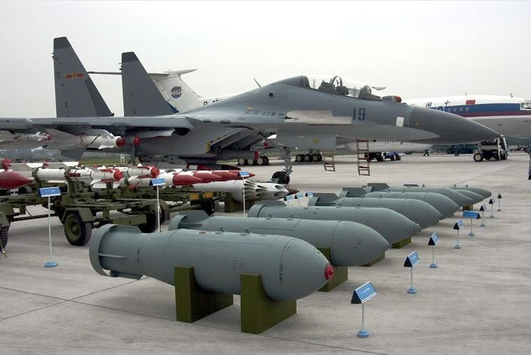 中国空军隐藏多少实力?美军:至少1700架战机