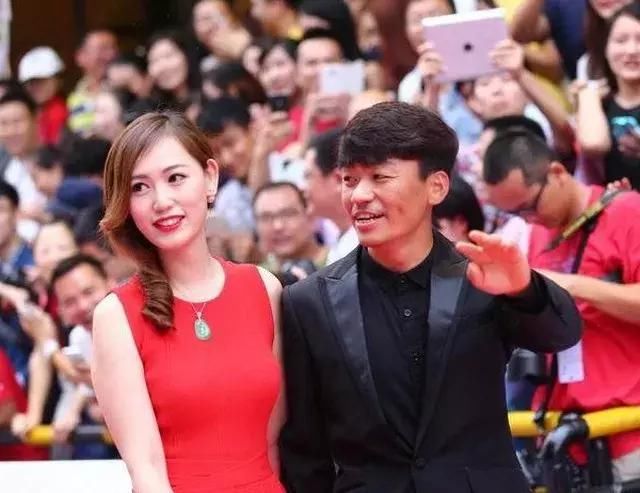 怒批宝强出轨家暴后，马蓉微博再发飙：宣判前就打印好判决书了！