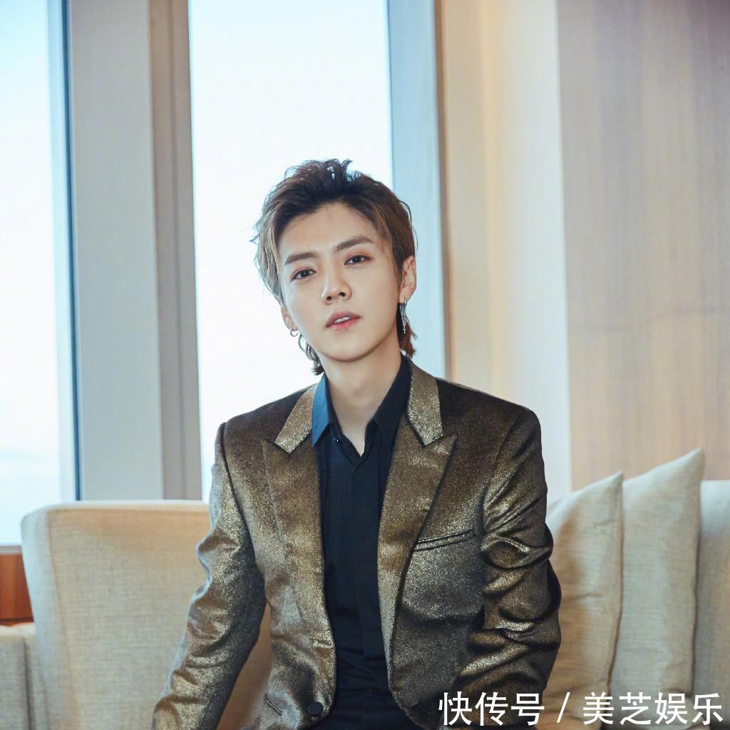 鹿晗只不过是换了一个发型，就帅到颜值“巅峰”，Man到爆