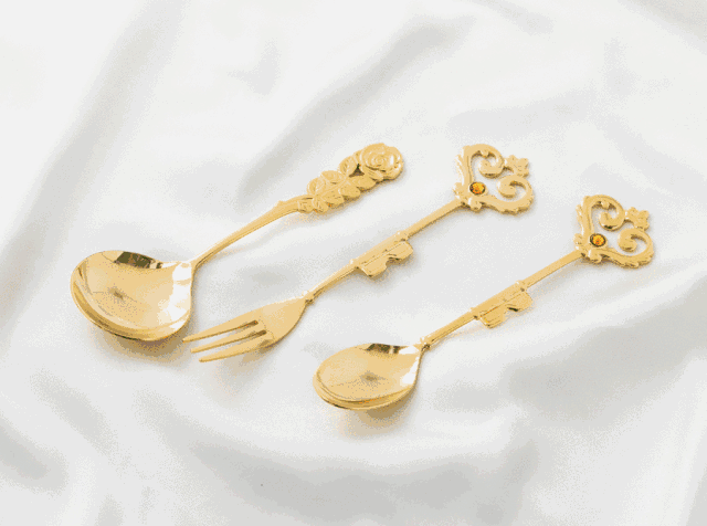 你喝的每杯咖啡，都缺少一把漂亮的勺子