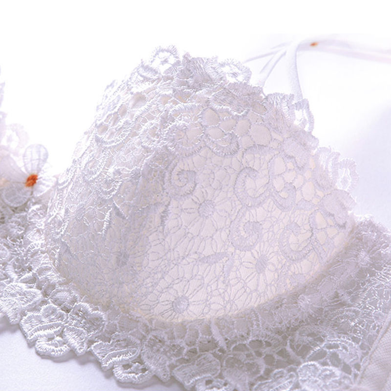 大热天女人别戴文胸，热得要死，看上海女人这样穿着，看得我脸红