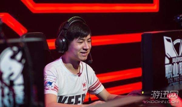 WE分析师正式回应出轨:对不起，将辞职接受一切处罚