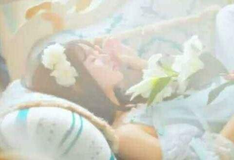 女生睡觉时头发的5种摆法,第4种最美!你是哪一种?