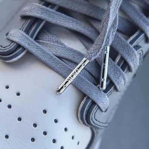 「联名」内部爆料Dior x AJ1联名本周将公布抽签,众星上脚,欧美要延期发售?
