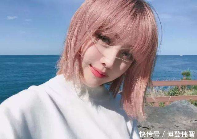 『黄头发』别总染黄头发,今年火的这“3个发色”超显白,还洋气减龄