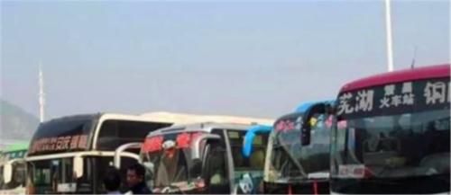  大巴@为什么明明高速上有服务区，有些跑长途的大巴司机还要下高