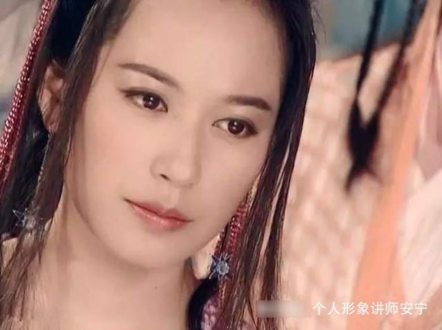  看起来@为什么你看起来比实际年龄大？2个原因，平时很少有人会留意