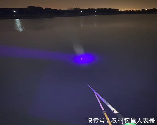春季夜钓做好这四点，新手夜钓照样上鱼，浅谈春季夜钓的四大技巧