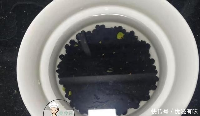  『以在睡前』这早餐女人要多吃，不用早起，气血双补，美白抗皱，女人气色红润