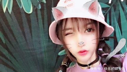 王思聪“袭胸”事件女网红回应并不是自愿的，我还能骂他吗