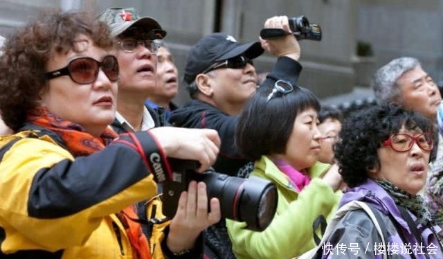 旅游界大佬总结的中国游客7大特征，百思不得其解，你中了几条？