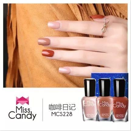 怀孕都可以放心用的指甲油，还可以随时撕拉换色!