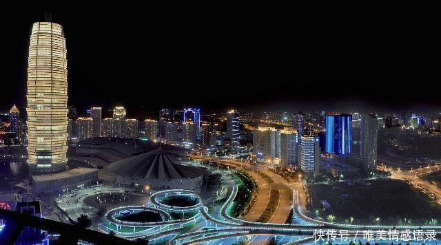 我国这两个城市太有争议，同是中心城市，一个被黑一个被吹