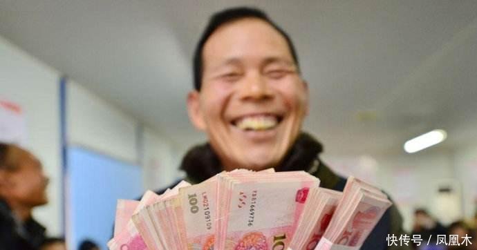 2020年前, 这1400个县的部分农民有福了, 只要点头, 国家给盖房!