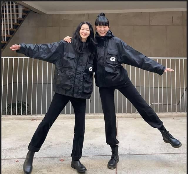 算是:拜托了,这才算是真实时兴的韩系穿搭!