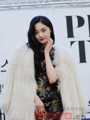 盘点女星们最美的侧披发型 清纯妩媚最迷人