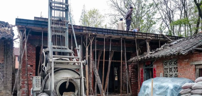  推出■“一户一宅”推出，没有证件的老房子怎么办？还能推倒重