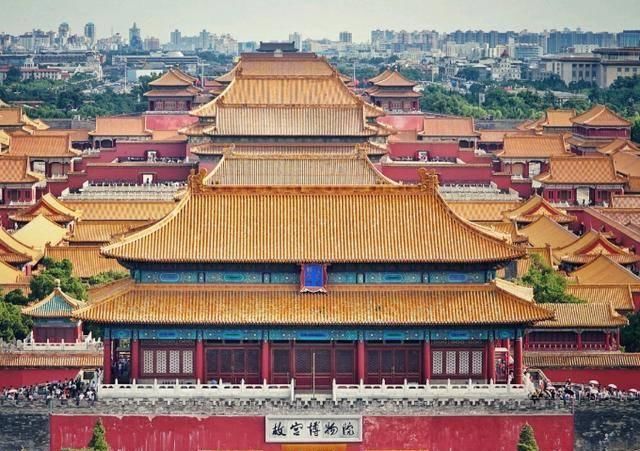 中国超受欢迎的四大景区，一年四季人来人往，美景与名气共存