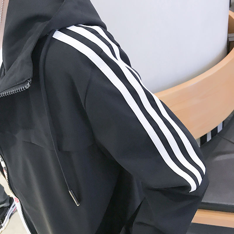 男人到了50岁，中秋别穿短裤了!学下面男人怎么穿，忒减龄