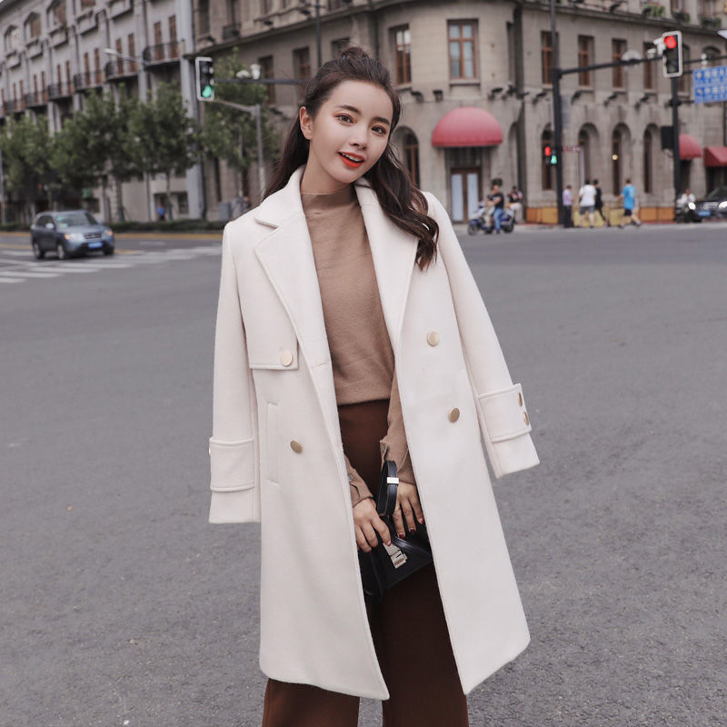 刚上市就火“双面绒”大衣，一件比一件时髦，40岁老婆穿超减龄