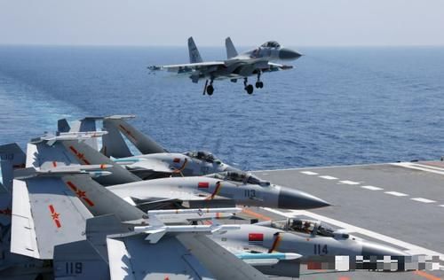 我国首艘航空母舰辽宁舰于