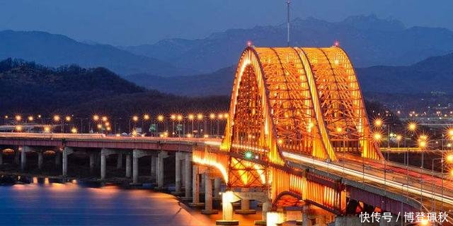 韩国游客来中国旅行，回国后，直呼那里的人太“傻”了