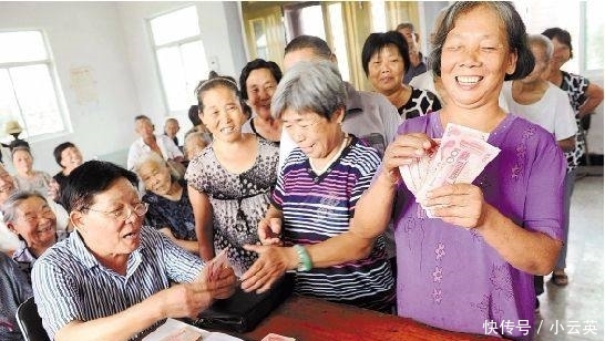 明年起，农村5类人可领退休金，第5类人拿的金额比城里人还要高