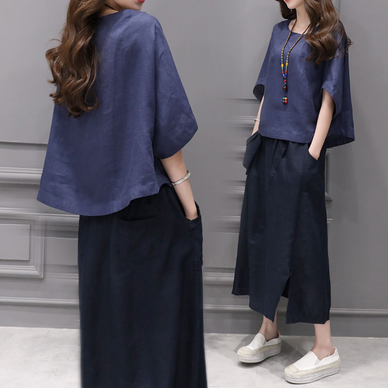 显气质的一款连衣裙，赚足回头率，充满了时尚优雅的美感