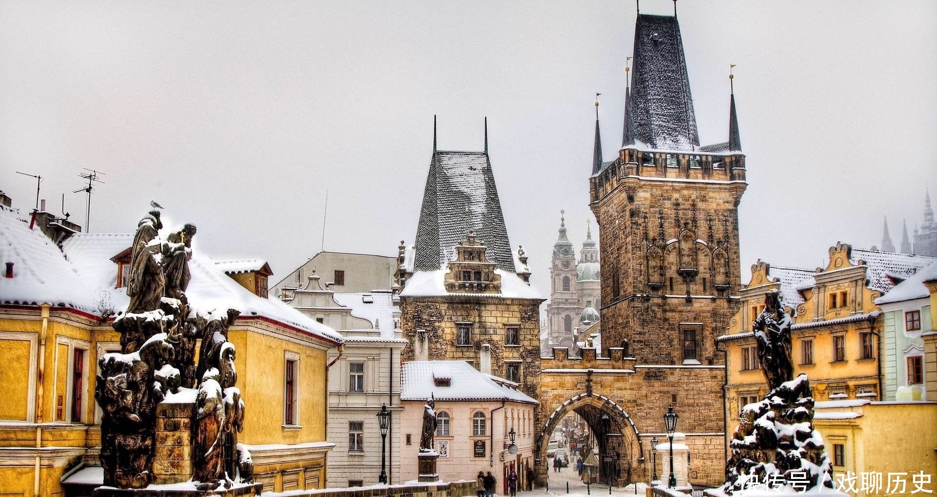 冬天下雪不知道拍什么?去大街上拍这几个主题,城市雪景摄影技巧